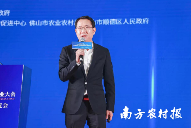 春雨直播
农业农村和水利局局长陈勇在会上发言