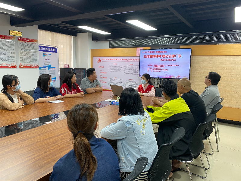 活动时间：2023年3月3日 单位：团春雨直播
委 环市街团工委 服务对象：群众 服务内容：群星社区志愿服务展示交流活动3.JPG