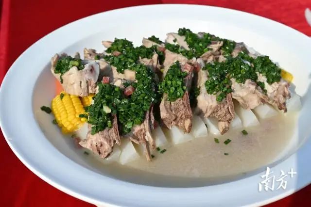 松园羊肉烹饪技艺一直有其独到之处。郑琦 摄 图片